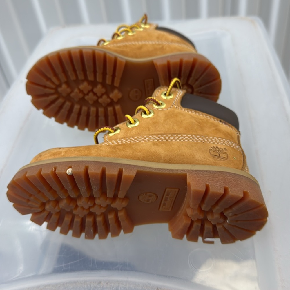 Timberlands - Picture 7 of 7